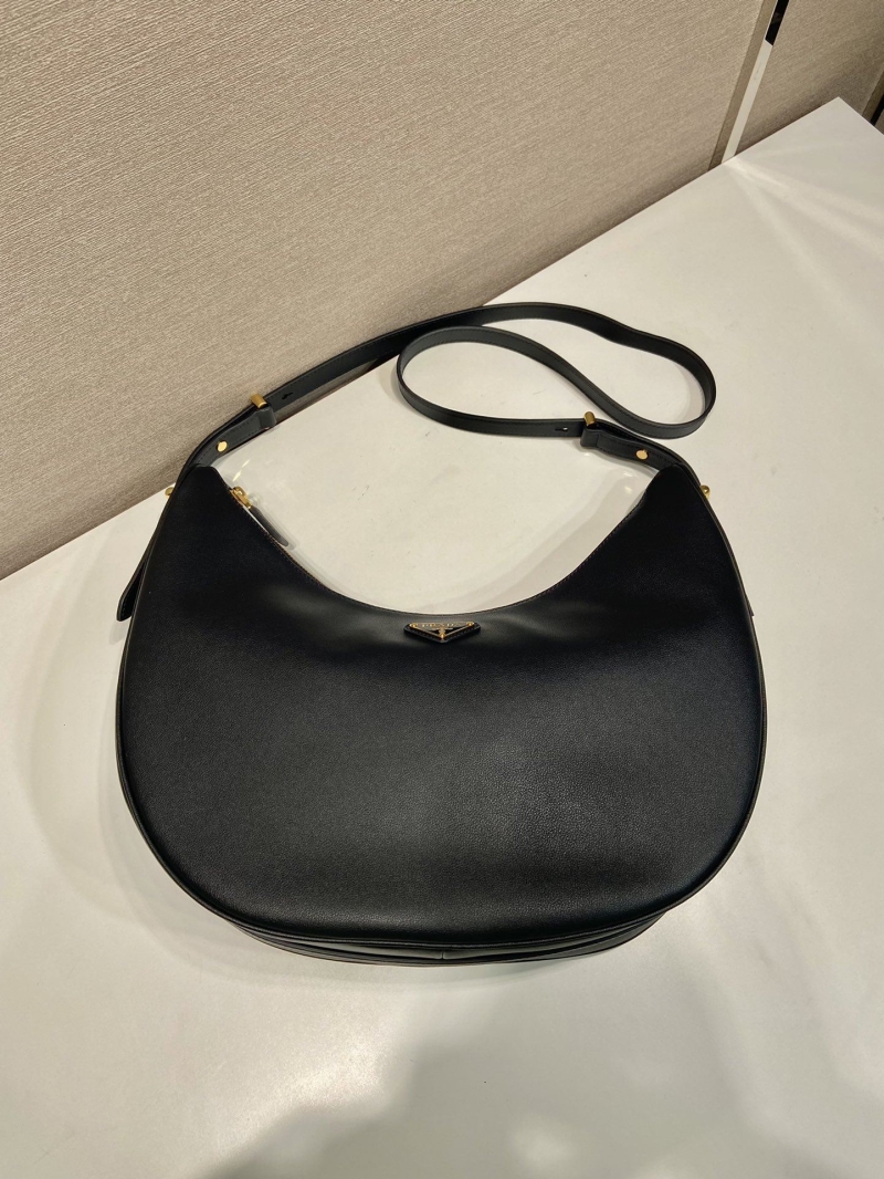 Pra*a hobo bags